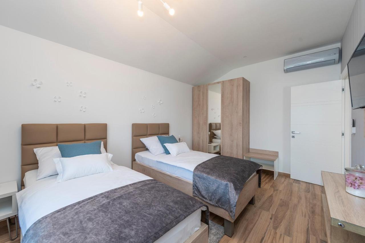 Luxury Apartments - La Vir 5& 6 Екстер'єр фото