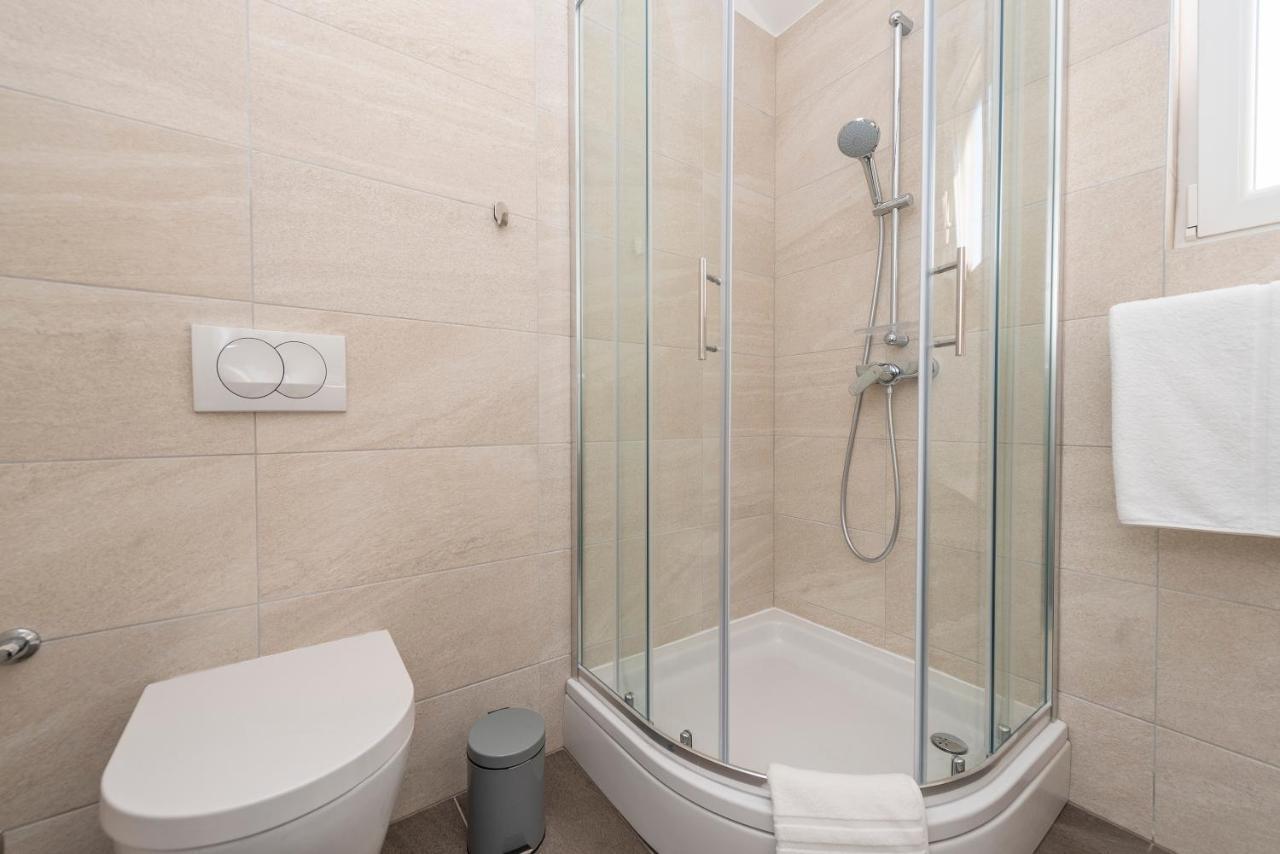 Luxury Apartments - La Vir 5& 6 Екстер'єр фото